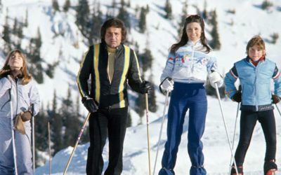 Poppige Overalls, Hippiehosen oder Strick-Chic? Diese Ski-Outfits sind Geschichte!